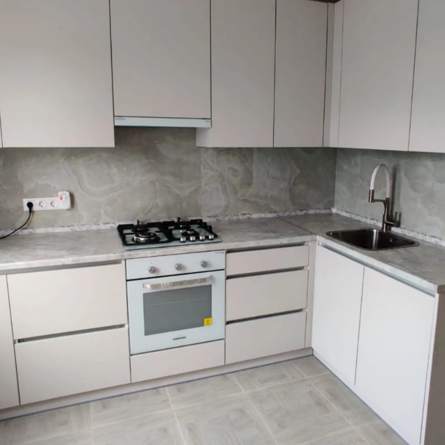 Дизайн кухни с техникой MEFERI от Мербау