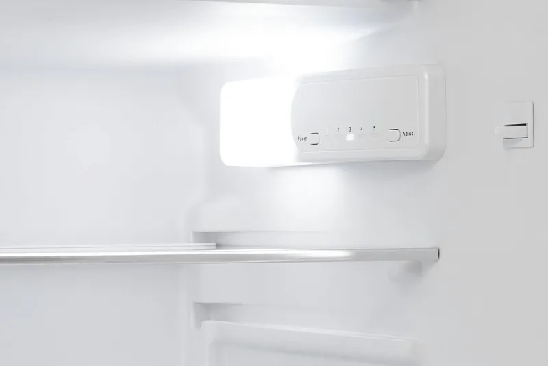 Холодильник MEFERI MBR82 LOW FROST LIGHT, встраиваемый под столешницу